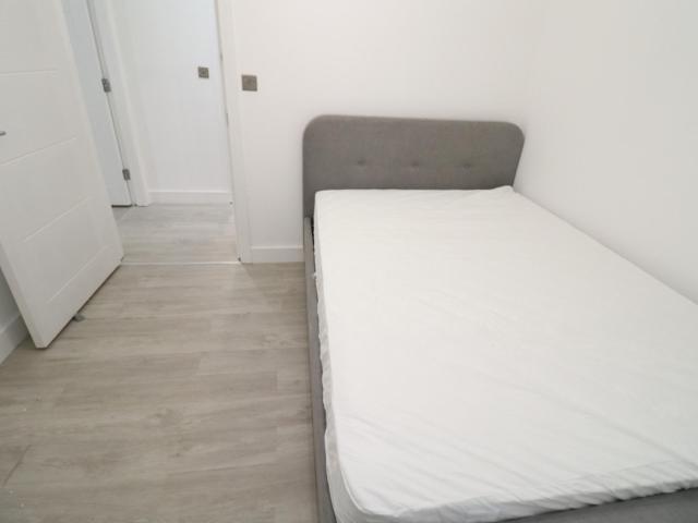 Room for rent in Callis Yard, Greater London