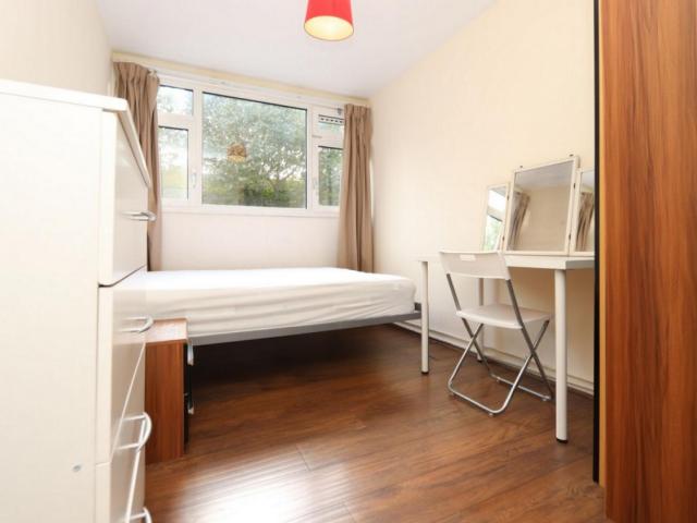 Room for rent in Isle Of Dogs, Greater London