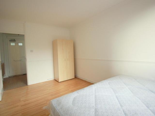Room for rent in St. George in the East, Wapping
