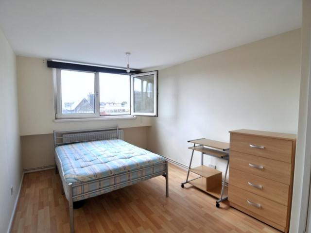 Room for rent in Stepney, Greater London