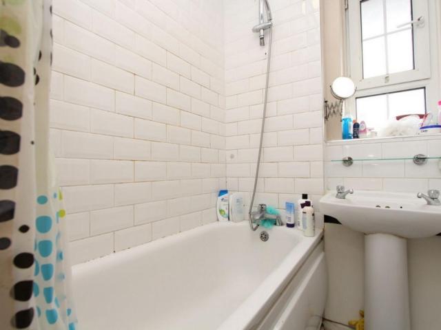 Room for rent in Elephant and Castle, Greater London