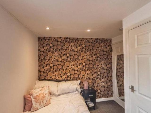 Room for rent in Stirchley, West Midlands