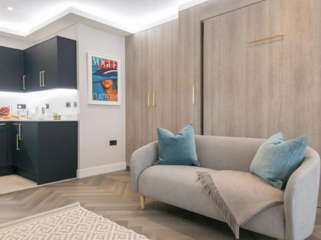 Apartment for rent in Earl's Court, Greater London