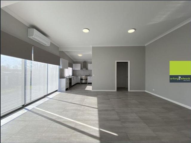 House for rent in Brisbane Grove, New South Wales