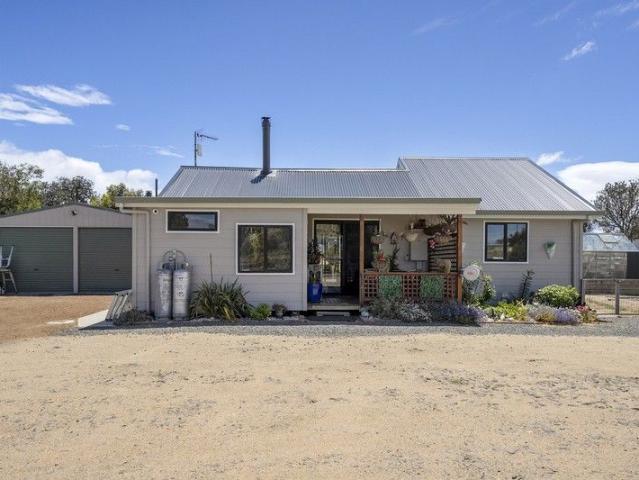 House for sale in Dolphin Sands, Tasmania