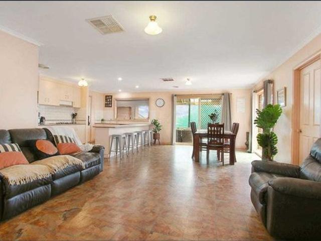 House for rent in Thurgoona, Albury