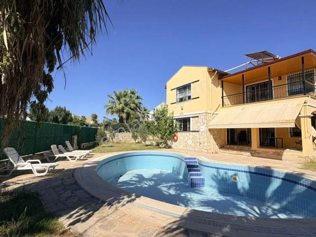 Kuşadasi, Aydin içerisinde satılık Villa