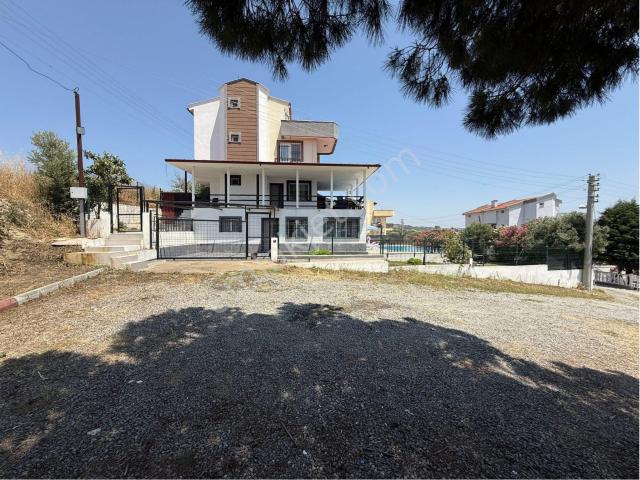 Kuşadasi, Aydin içerisinde satılık Villa