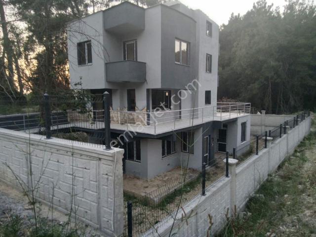 Kuşadasi, Aydin içerisinde satılık Bina