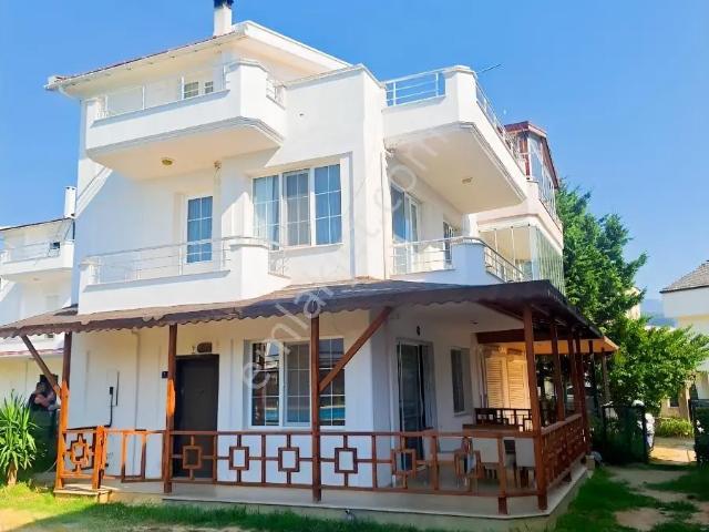 Kuşadasi, Aydin içerisinde kiralık Villa