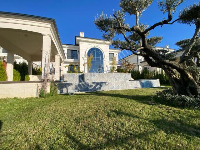 Soğucak, Kuşadası içerisinde satılık Villa