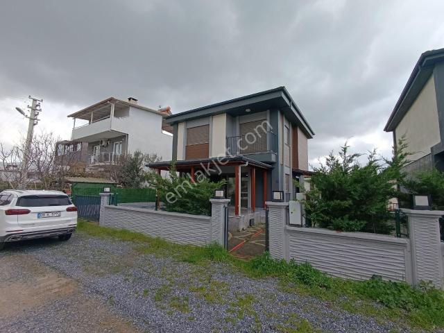 Kuşadasi, Aydin içerisinde satılık Villa