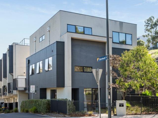 Townhouse for sale in Camerons Creek, Victoria