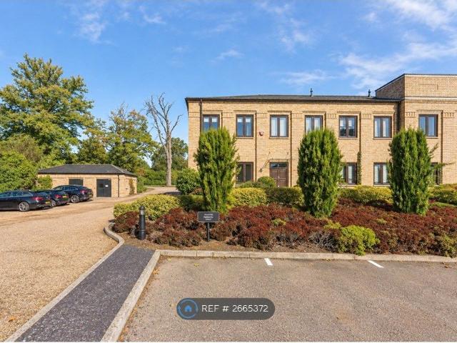 House for rent in Sandringham Community, Greater London