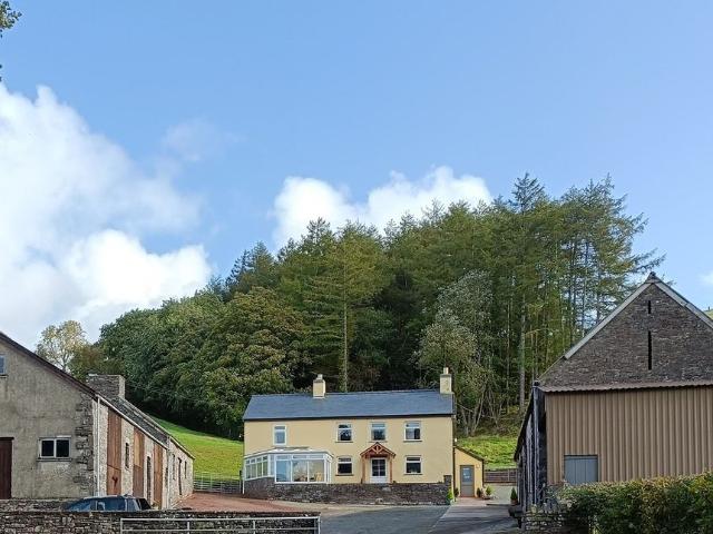 House for rent in Aberbran, Wales