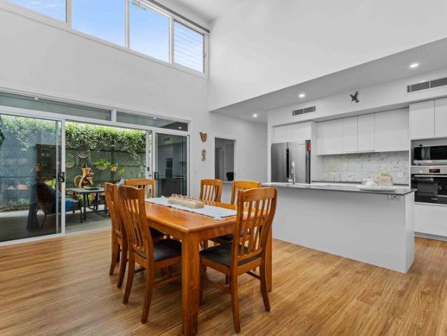 Villa for sale in Nikenbah, Hervey Bay