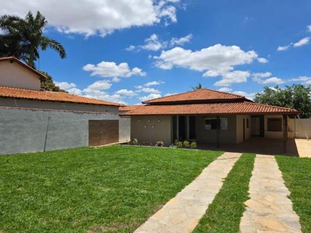 Casa venda em Região Geográfica Imediata do Distrito Federal, Região Integrada de Desenvolvimento do Distrito Federal e Entorno
