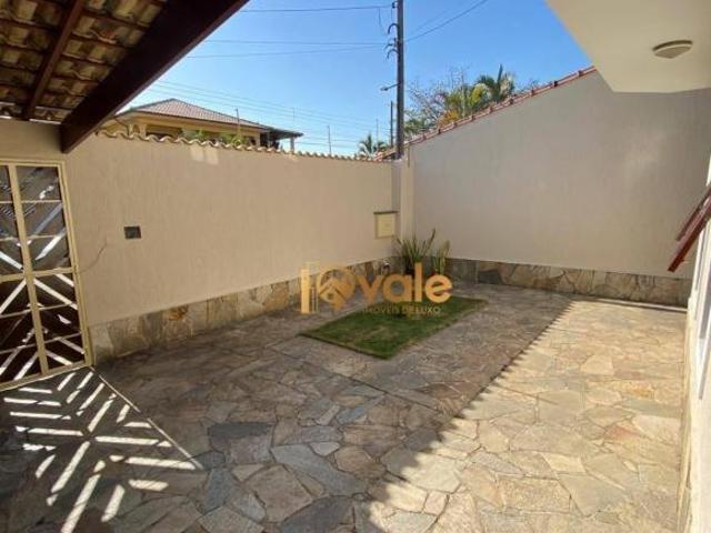 Casa venda em Região Imediata de São José dos Campos, Região Metropolitana do Vale do Paraíba e Litoral Norte