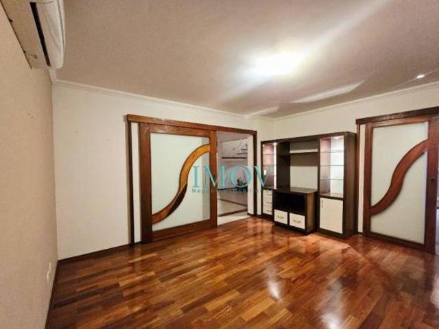 Casa venda em Região Imediata de São José dos Campos, Região Metropolitana do Vale do Paraíba e Litoral Norte