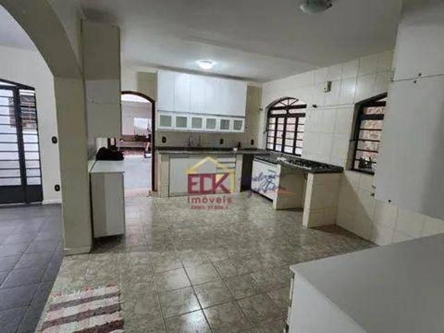 Casa venda em Região Imediata de Taubaté-Pindamonhangaba, Região Metropolitana do Vale do Paraíba e Litoral Norte