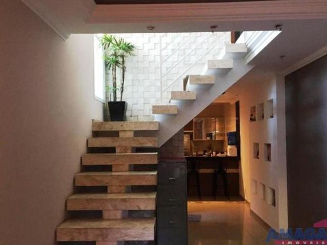 Casa venda em Região Imediata de São José dos Campos, Região Metropolitana do Vale do Paraíba e Litoral Norte