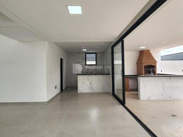 Casa venda em Região Imediata de Taubaté-Pindamonhangaba, Região Metropolitana do Vale do Paraíba e Litoral Norte
