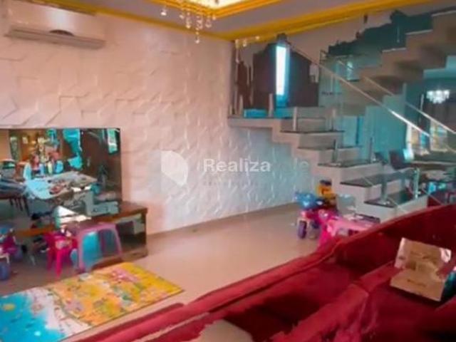 Casa venda em Região Imediata de Taubaté-Pindamonhangaba, Região Metropolitana do Vale do Paraíba e Litoral Norte