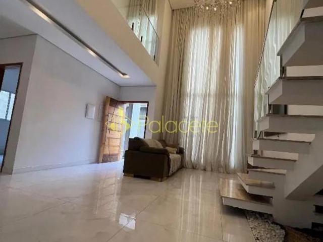 Casa venda em Região Imediata de Taubaté-Pindamonhangaba, Região Metropolitana do Vale do Paraíba e Litoral Norte