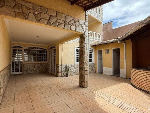 Casa venda em Região Geográfica Imediata do Distrito Federal, Região Integrada de Desenvolvimento do Distrito Federal e Entorno