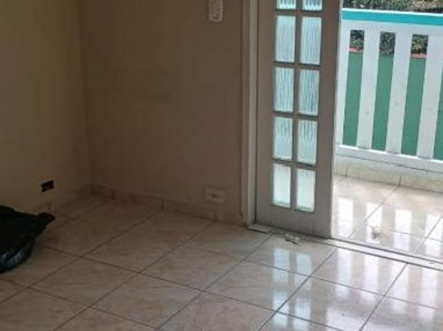 Sobrado aluguel em Caraguatatuba