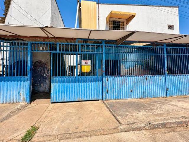 Casa venda em QR 317, Samambaia