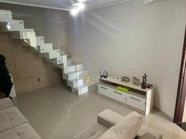 Casa venda em Região Imediata de Taubaté-Pindamonhangaba, Região Metropolitana do Vale do Paraíba e Litoral Norte