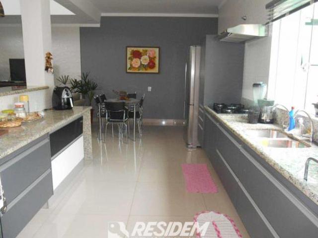 Casa venda em Região Imediata de Bauru, Bauru