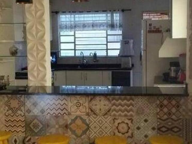Casa venda em Região Imediata de Taubaté-Pindamonhangaba, Região Metropolitana do Vale do Paraíba e Litoral Norte