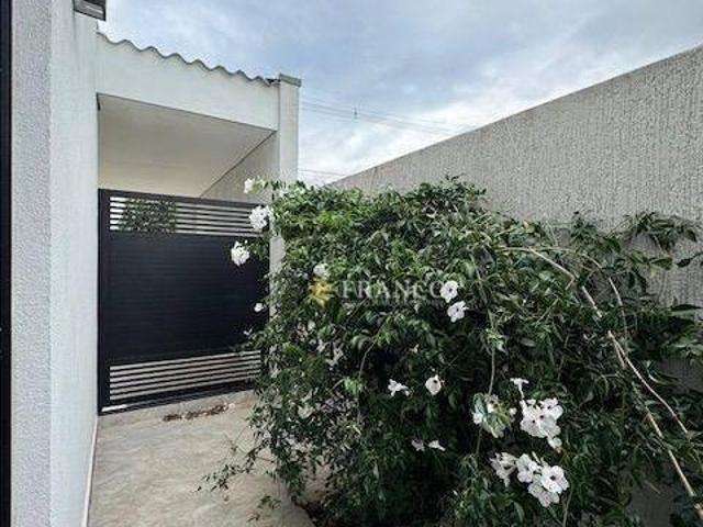 Casa venda em Região Imediata de Taubaté-Pindamonhangaba, Região Metropolitana do Vale do Paraíba e Litoral Norte