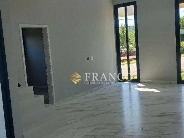 Casa venda em Região Imediata de Taubaté-Pindamonhangaba, Região Metropolitana do Vale do Paraíba e Litoral Norte
