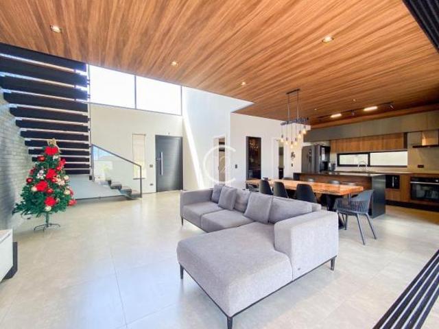 Casa venda em Região Imediata de São José dos Campos, Região Metropolitana do Vale do Paraíba e Litoral Norte