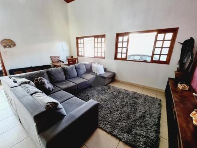 Casa venda em Região Imediata de Taubaté-Pindamonhangaba, Região Metropolitana do Vale do Paraíba e Litoral Norte