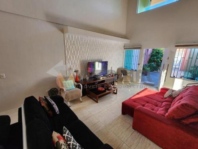 Casa venda em Região Imediata de Caraguatatuba-Ubatuba-São Sebastião, Região Metropolitana do Vale do Paraíba e Litoral Norte