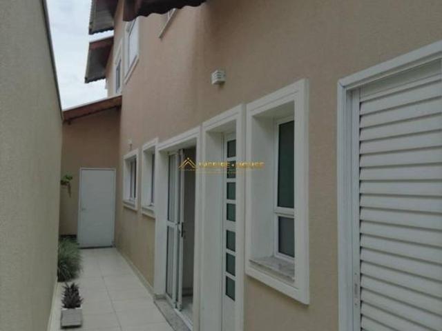 Casa venda em Região Imediata de Taubaté-Pindamonhangaba, Região Metropolitana do Vale do Paraíba e Litoral Norte