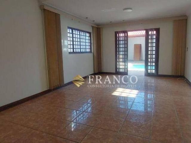 Casa venda em Região Imediata de Taubaté-Pindamonhangaba, Região Metropolitana do Vale do Paraíba e Litoral Norte
