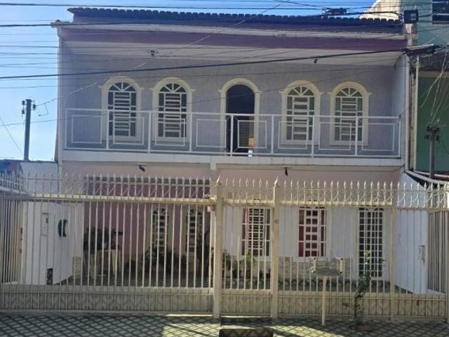 Casa venda em Região Geográfica Imediata do Distrito Federal, Região Integrada de Desenvolvimento do Distrito Federal e Entorno