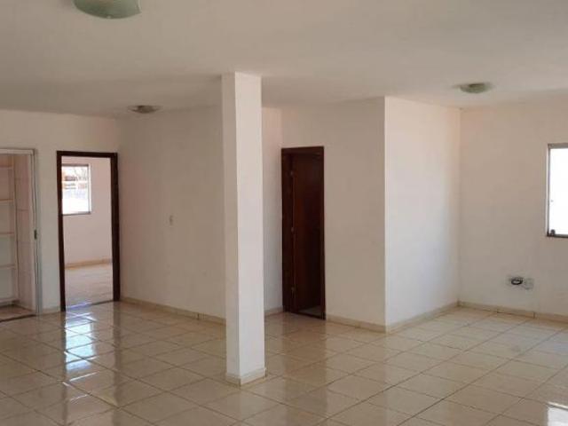 Casa venda em Região Geográfica Imediata do Distrito Federal, Região Integrada de Desenvolvimento do Distrito Federal e Entorno
