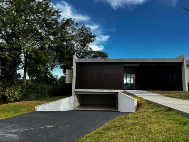 Casa venda em Região Geográfica Imediata de Goiânia, Goiânia