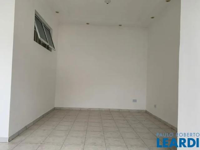 Casa aluguel em Região Imediata de São José dos Campos, Região Metropolitana do Vale do Paraíba e Litoral Norte