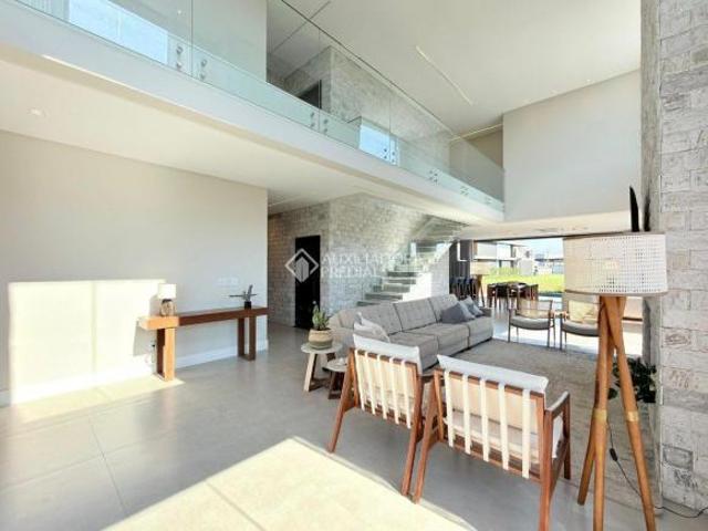 Casa venda em Condomínio Enseada, Xangri-lá