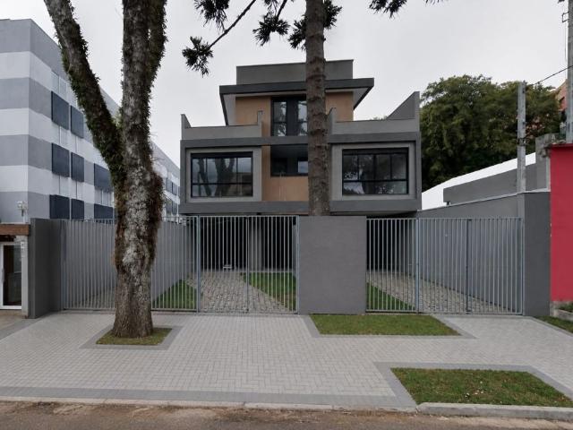 Sobrado venda em Região Geográfica Imediata de Curitiba, Região Metropolitana de Curitiba