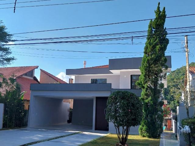 Sobrado venda em Santana de Parnaíba