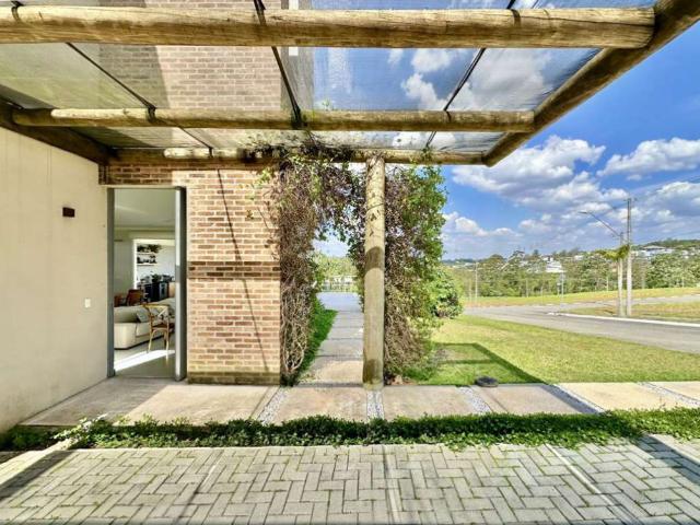 Sobrado venda em Jandira