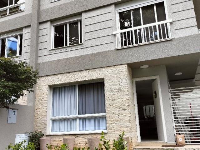 Sobrado venda em Região Geográfica Imediata de Curitiba, Região Metropolitana de Curitiba